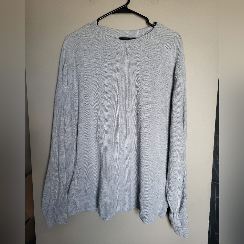 Banana Republic Light Gray Crewneck Sweater, Size XL